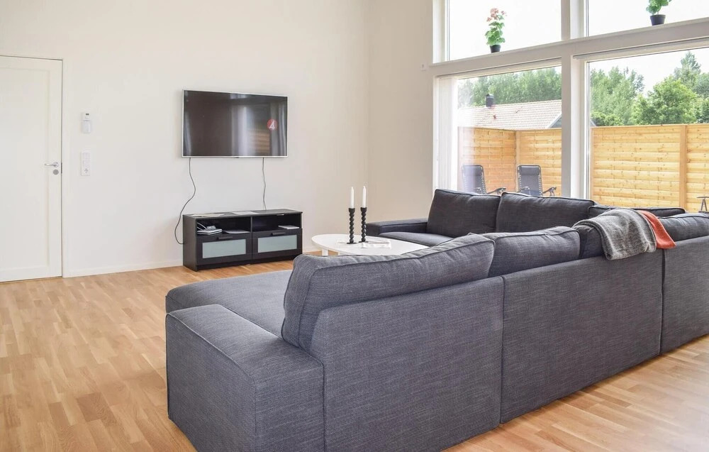 Lovely Home In Borgholm With Wifi