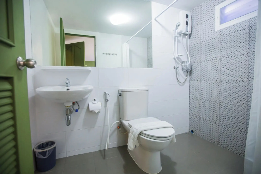Iroom Boutique House