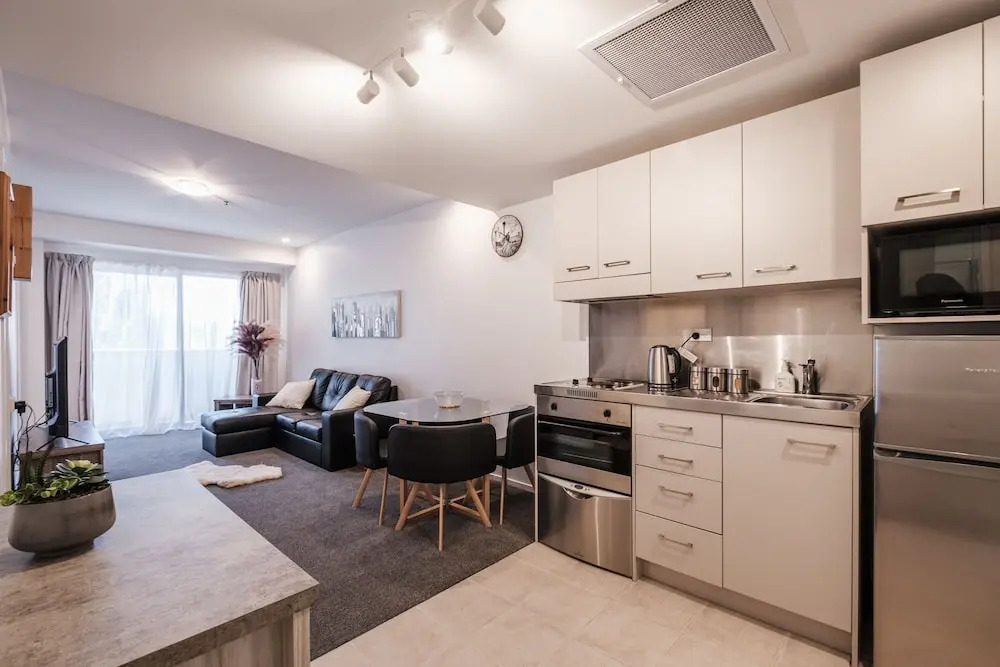 Toodle's This CBD Apartment is ready to delight