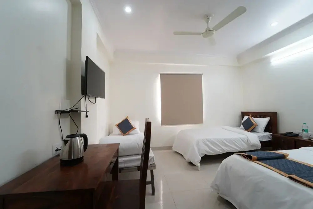 Tushar Group of Hotels - Polo Inn Sez