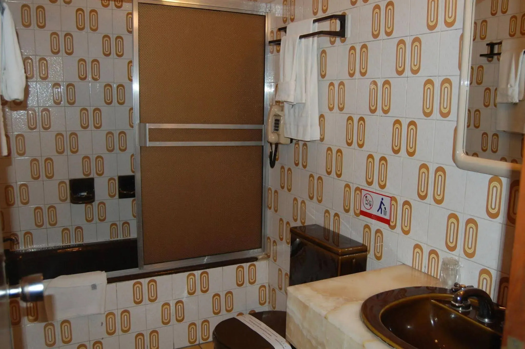 Cesars Plaza Hotel