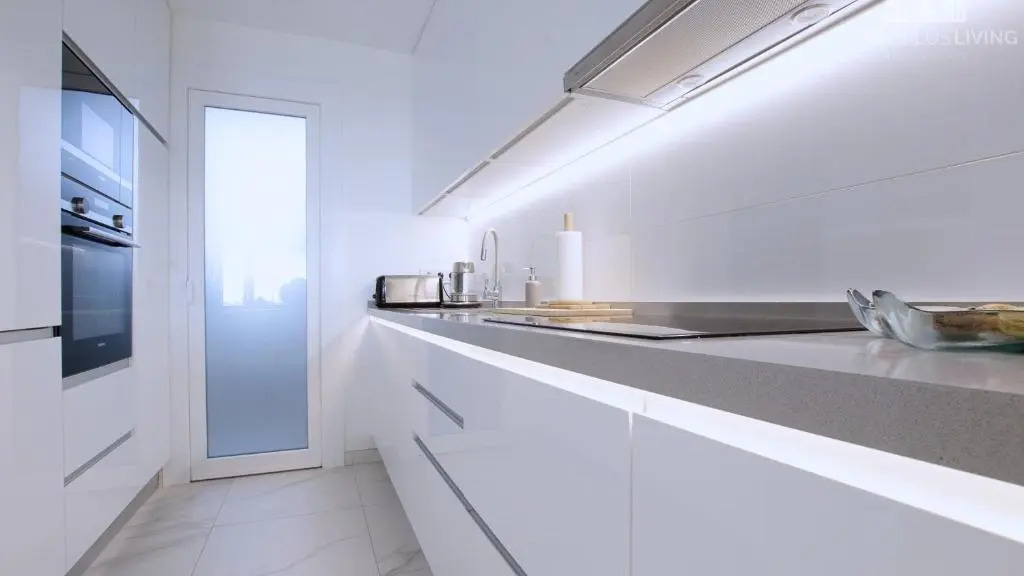 Contemporary apartment 8 min to Puerto Banus