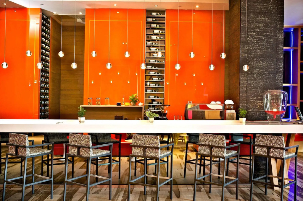 FX Hotel Kaohsiung Zhonghua Road Branch