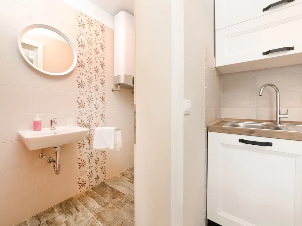 Single Storey Villa For 4 Persons With Private Pool Near Pula And Beach