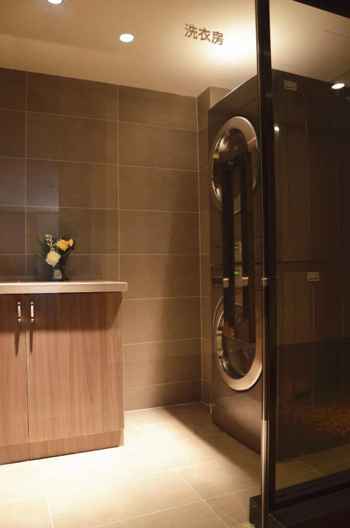 Hanting Hotel Qingdao Yan'an 3rd Road Zhiquan Road Metro Station
