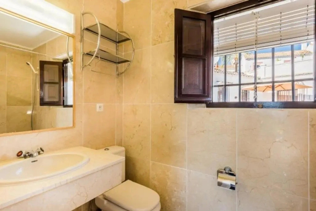 EN- Cozy Andalusian style townhouse in Marbella