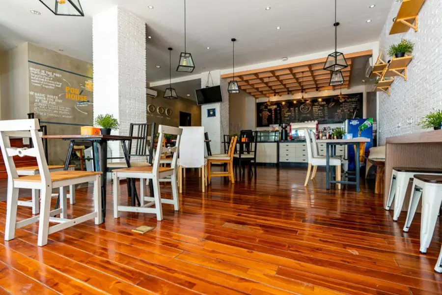 RedDoorz Hostel @ POD House Makassar