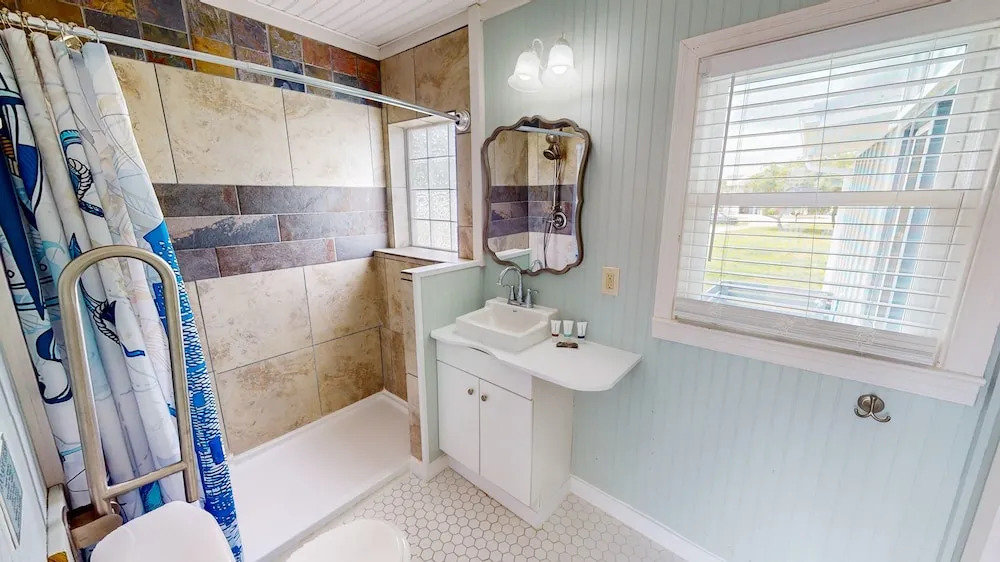 Recently Updated Home w/ Private Pier/boat Slip