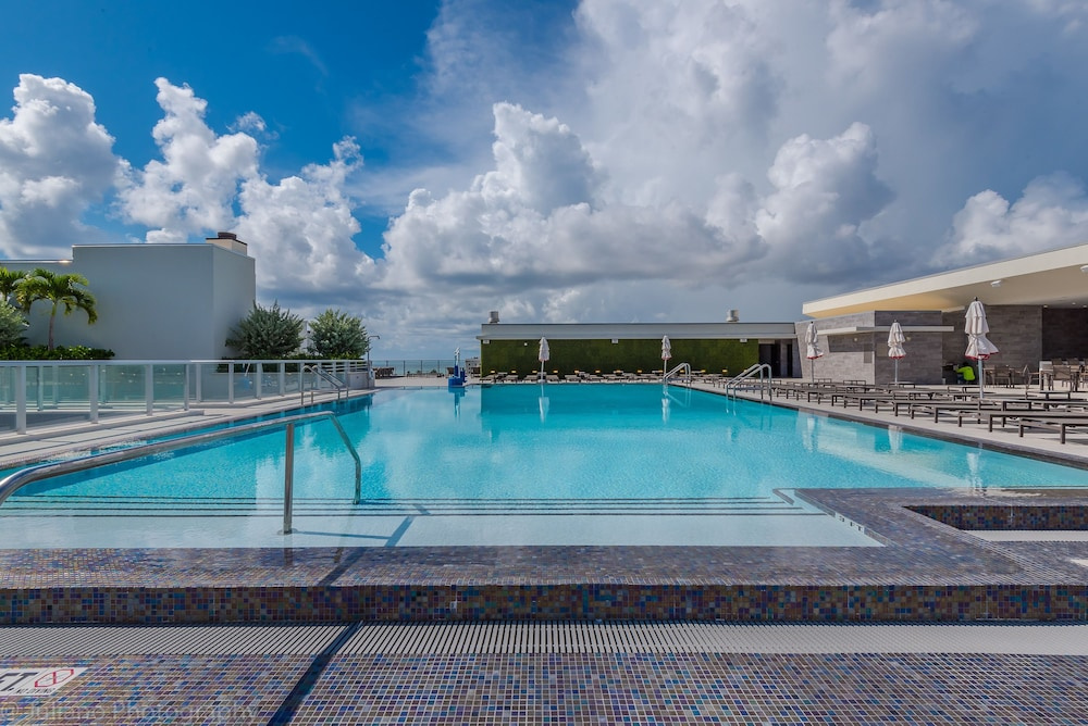 CH Luxury Condos & Studios On The Beach