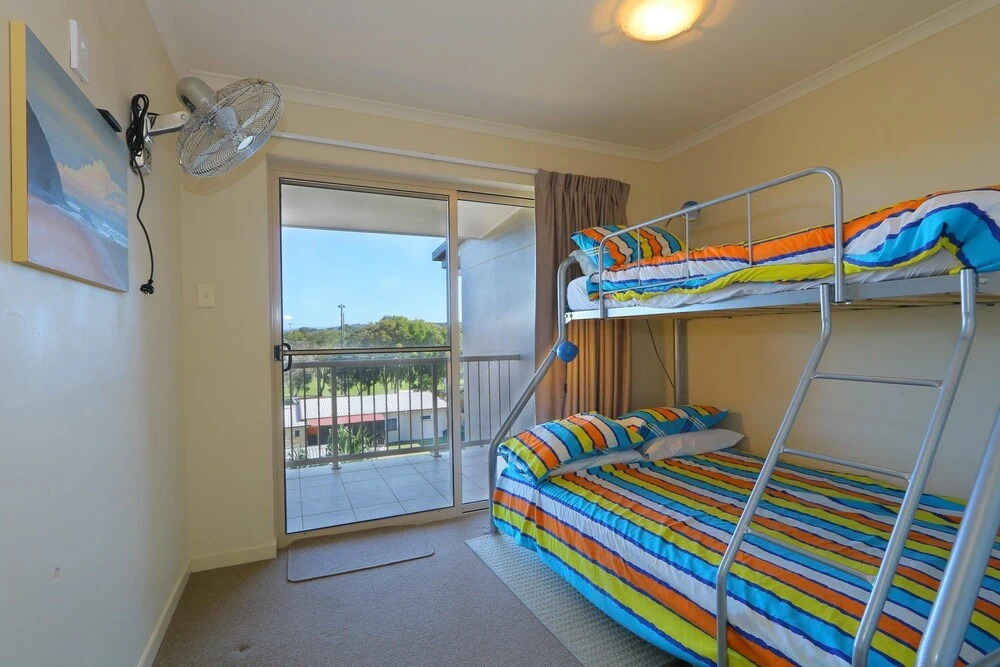 Pacific Royale Holiday Apartment 313