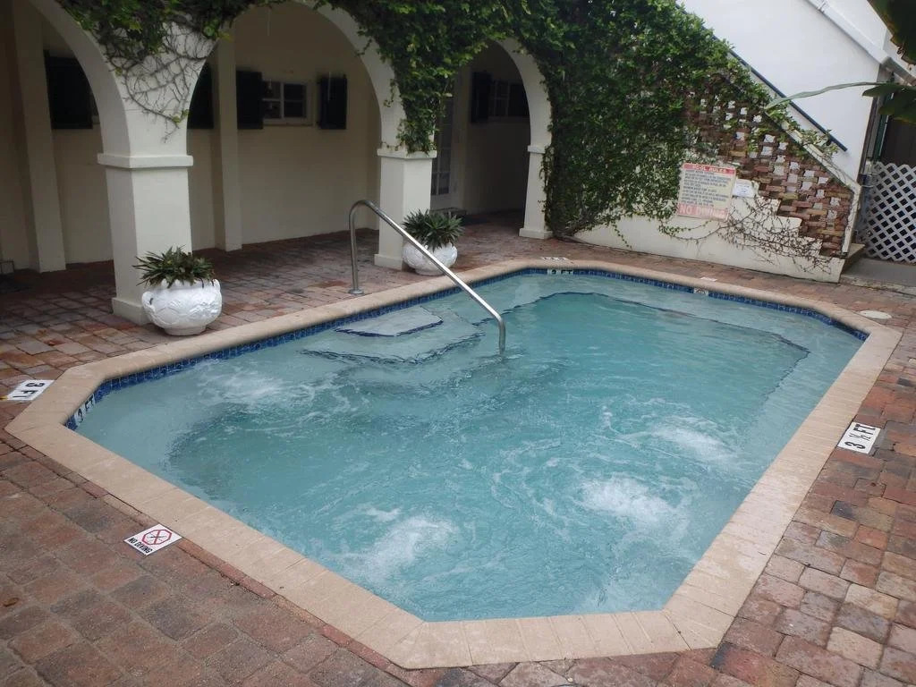 Courtyard Villa Hotel
