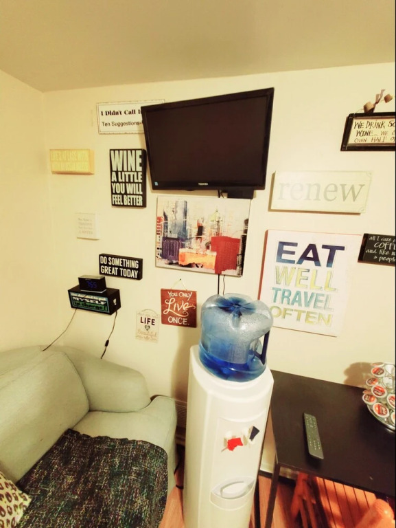 Fall Room 3min From Yale, And Other Colleges
