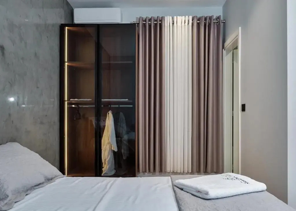 Montflux Hotel