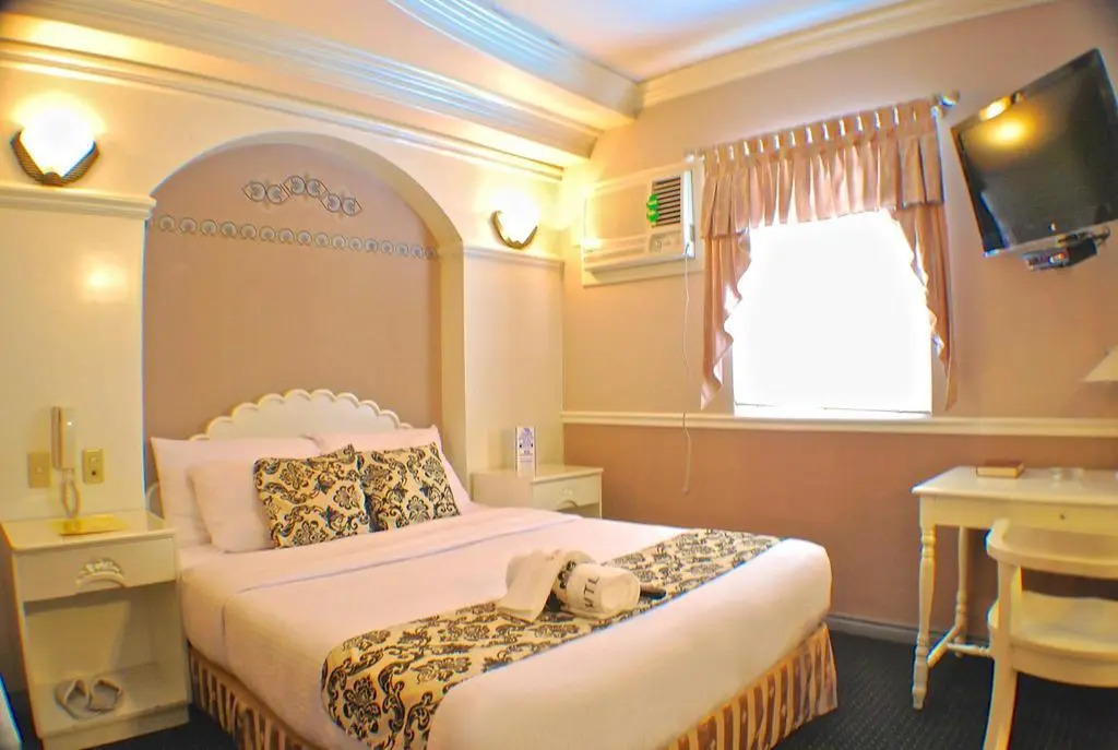 SM Travelodge