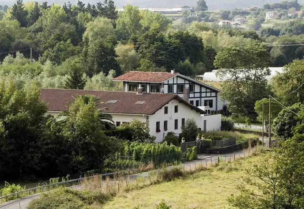 Hotel Torrebillela