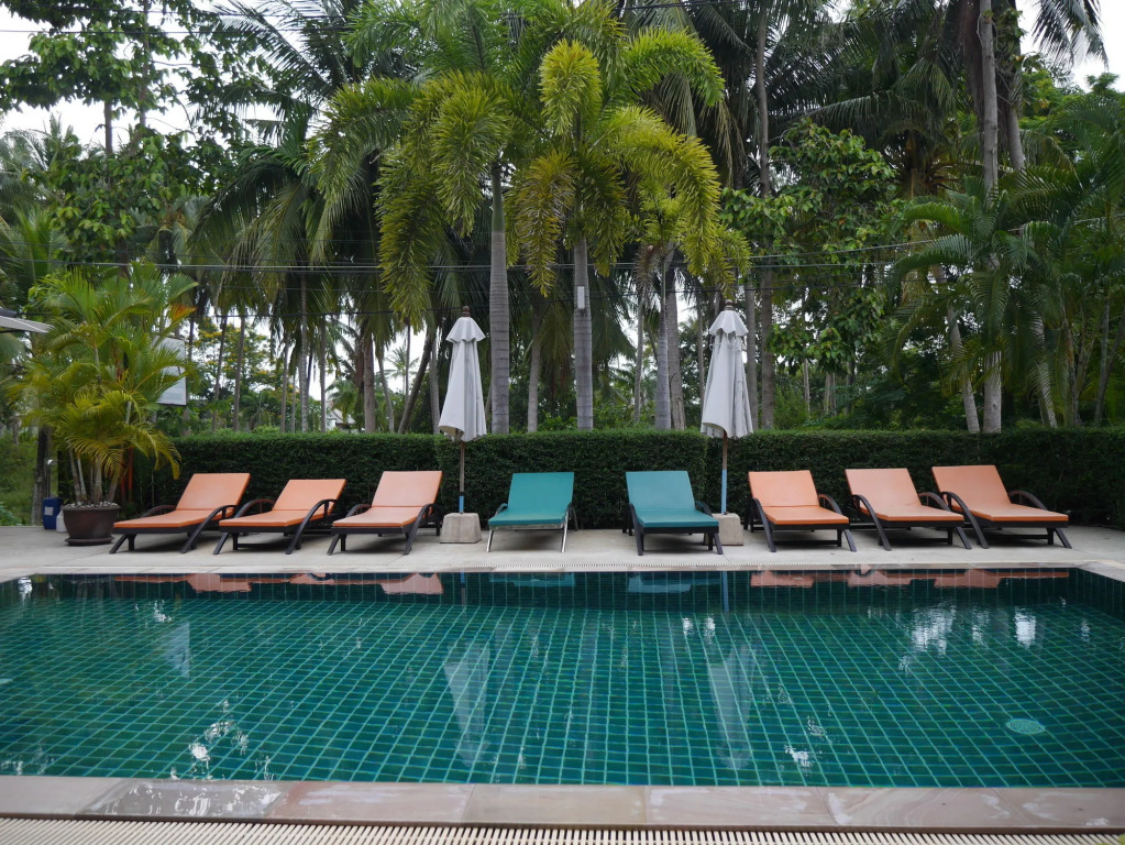 Ampha Place Hotel
