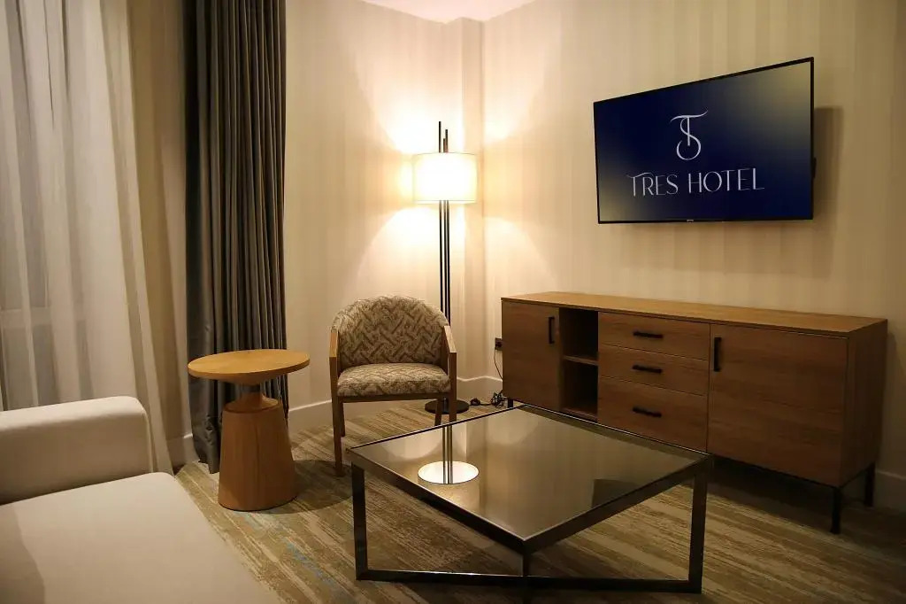 Tress Hotel