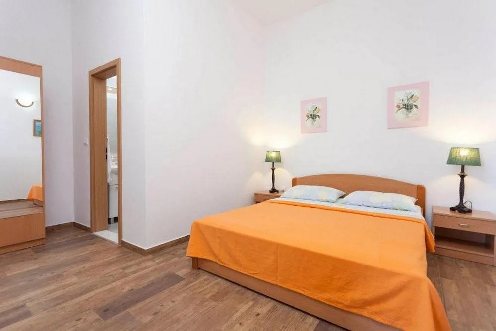 Summerheaven Apartments
