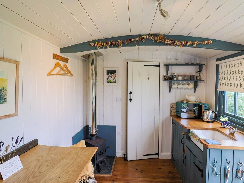 Oak Shepherds Hut