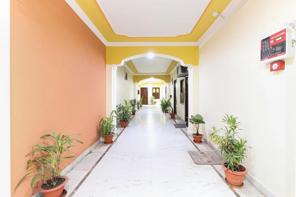 OYO 39911 Hotel Mangalam