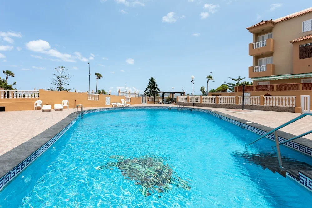 HomeLike Beach and Pool Caletillas Terrace Apartment & Wifi