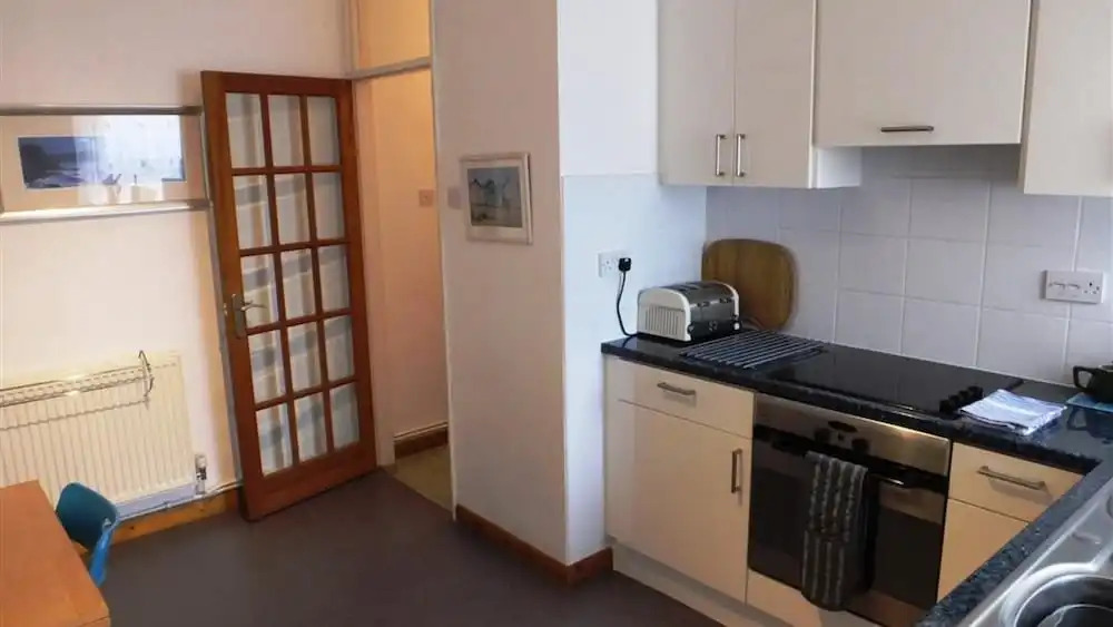 Harbour Court 5