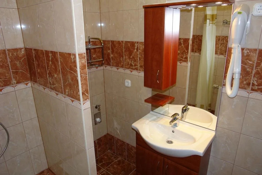 HoldLux Green Keyless 0-24 Apartman
