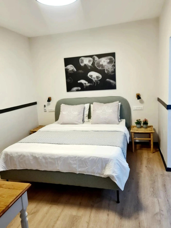 Royal Park- Magical garden apartment