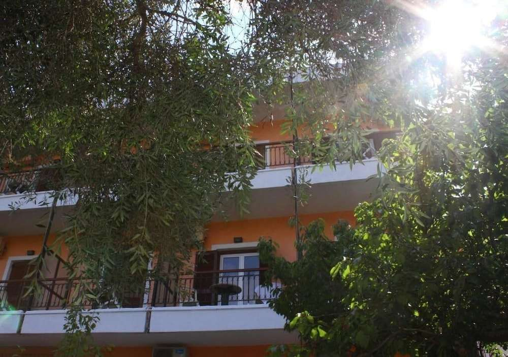 Tina Hotel