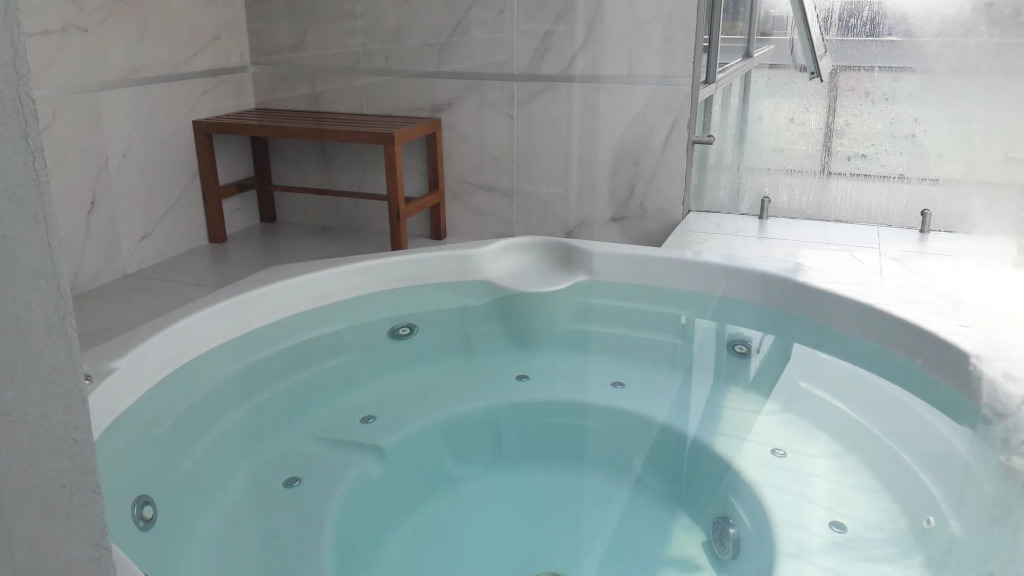 Hotel Block Suites