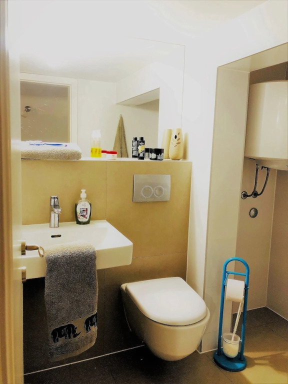 Hostel OT