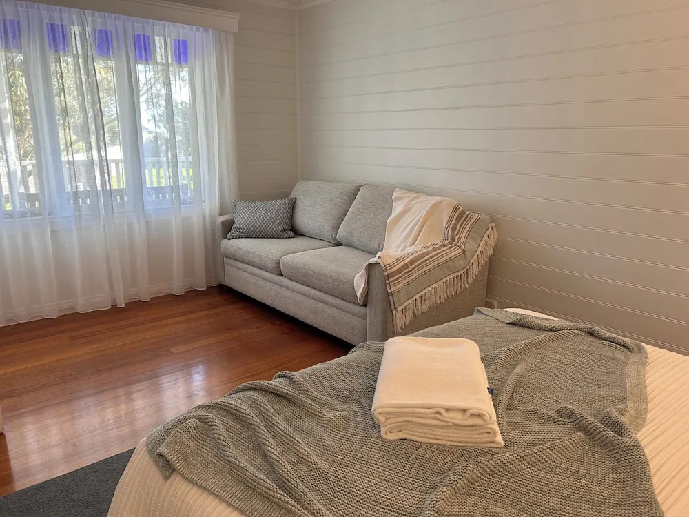 Sails - elegant, spacious beach villa
