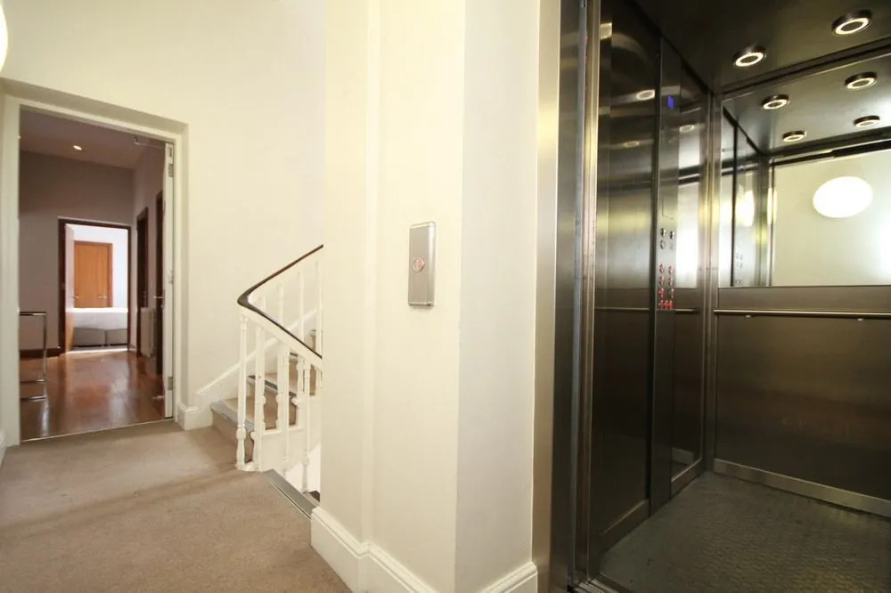 Luxury D'Olier Street Apartment
