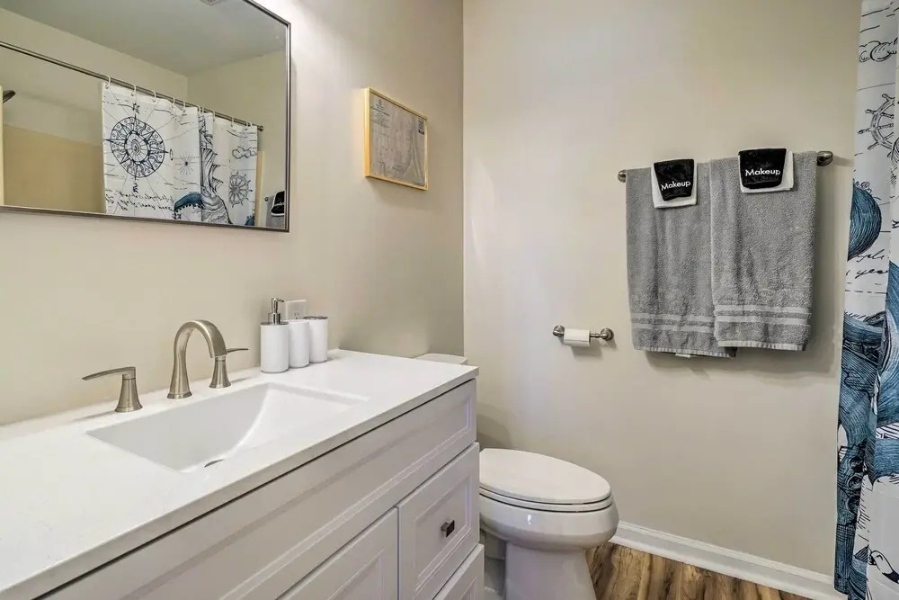 Oak Island Vacation Rental u003c 1 Mi to Beach
