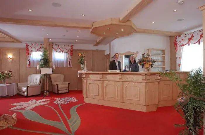 H Hotels