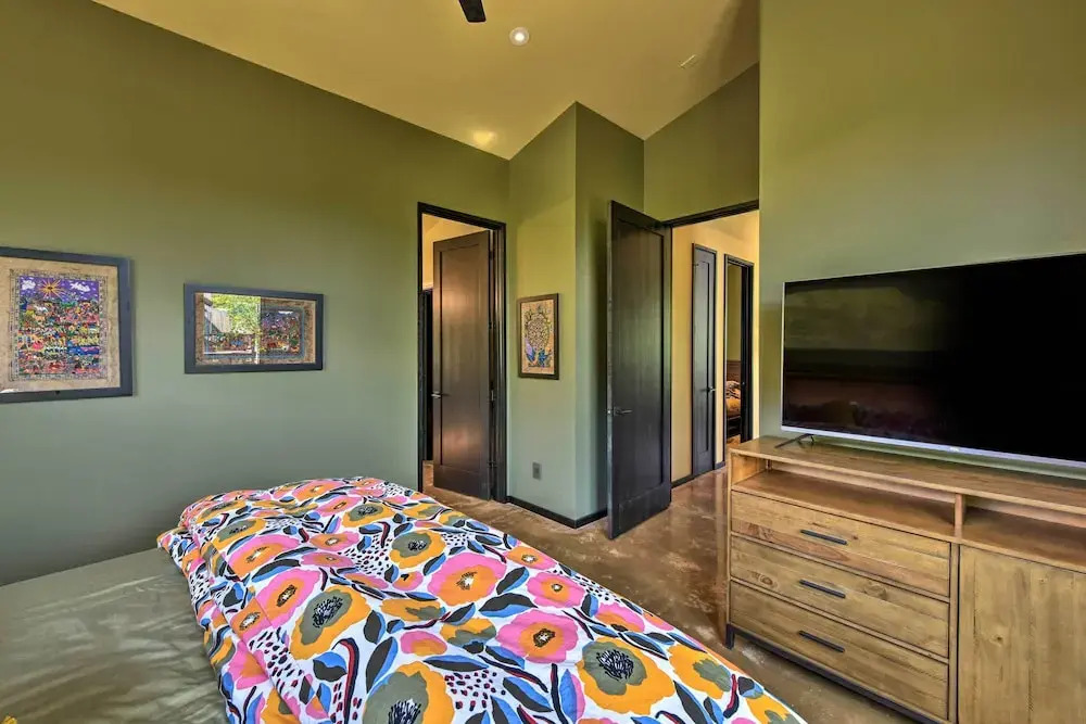 Custom Mt. Crested Butte Home; Walk to the Lifts!