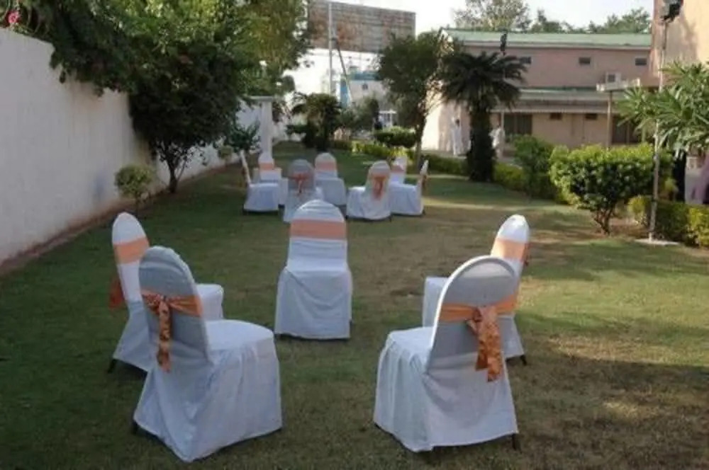 Flashman's Hotel