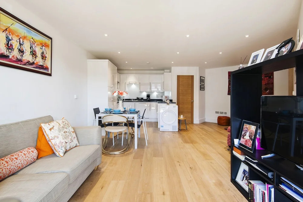 Majestic Maida Vale Home near Regents Park