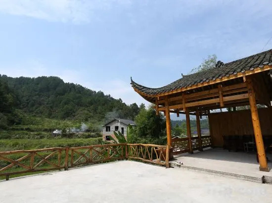 Zhangjiajie Latitude 30 Degree North Farm Stay