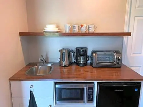Bay Mountain Lookout Suites