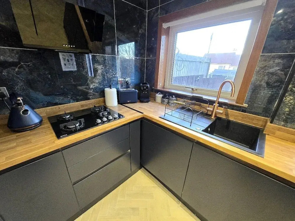 Quirky 2-Bed with Free Parking