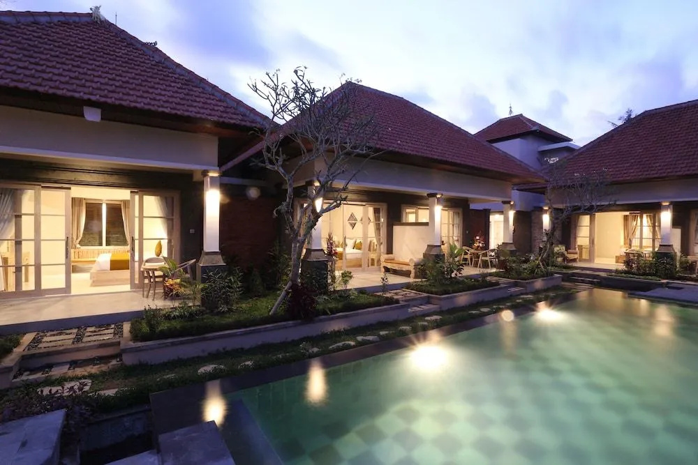 Uma Dhari Villa by Prasi