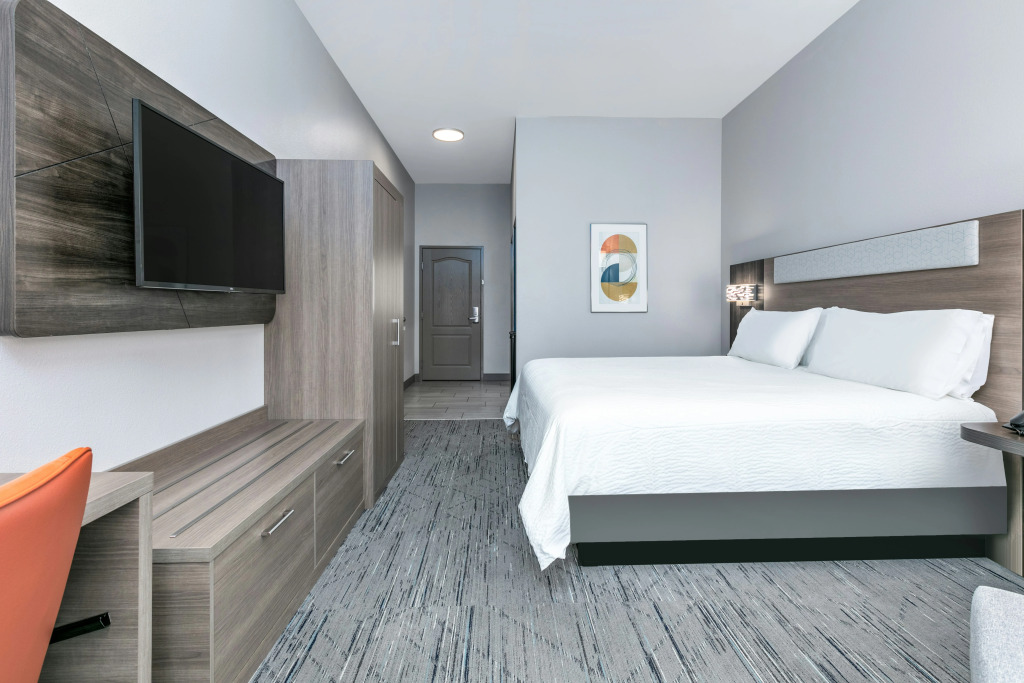 Holiday Inn Express Hotel & Suites Marshall by IHG