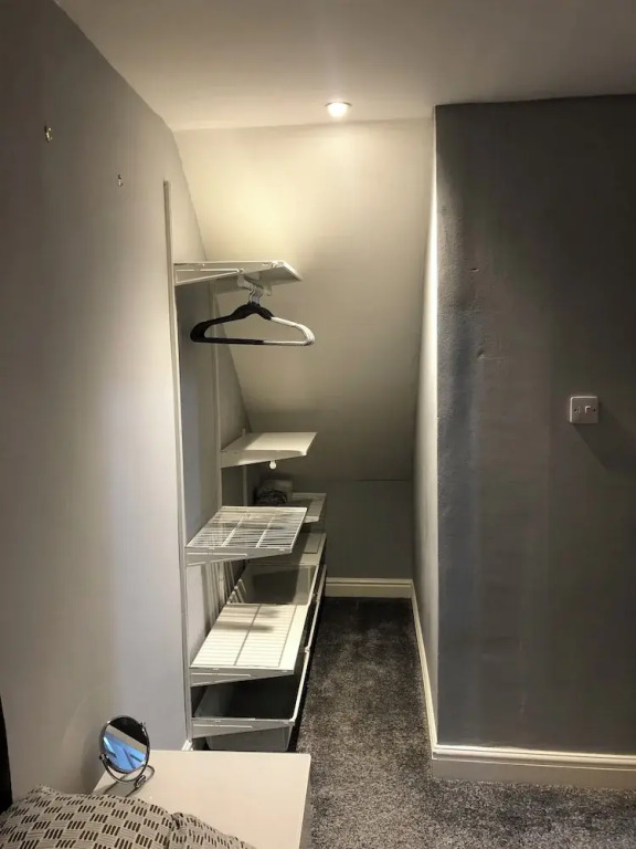 Captivating 1-bed Apartment in Hednesford