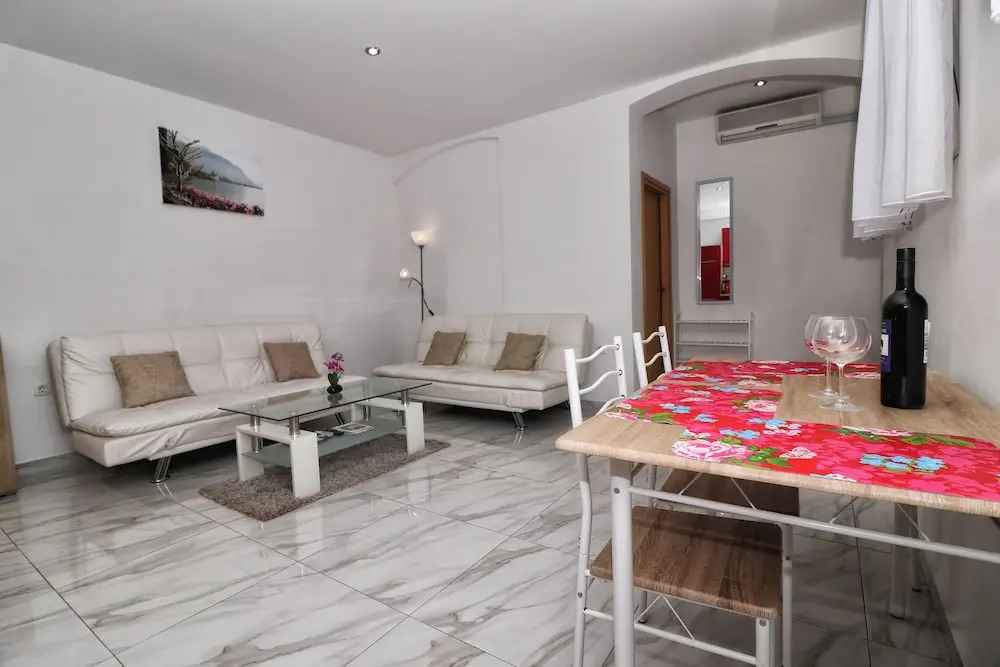 Apartment Bozac