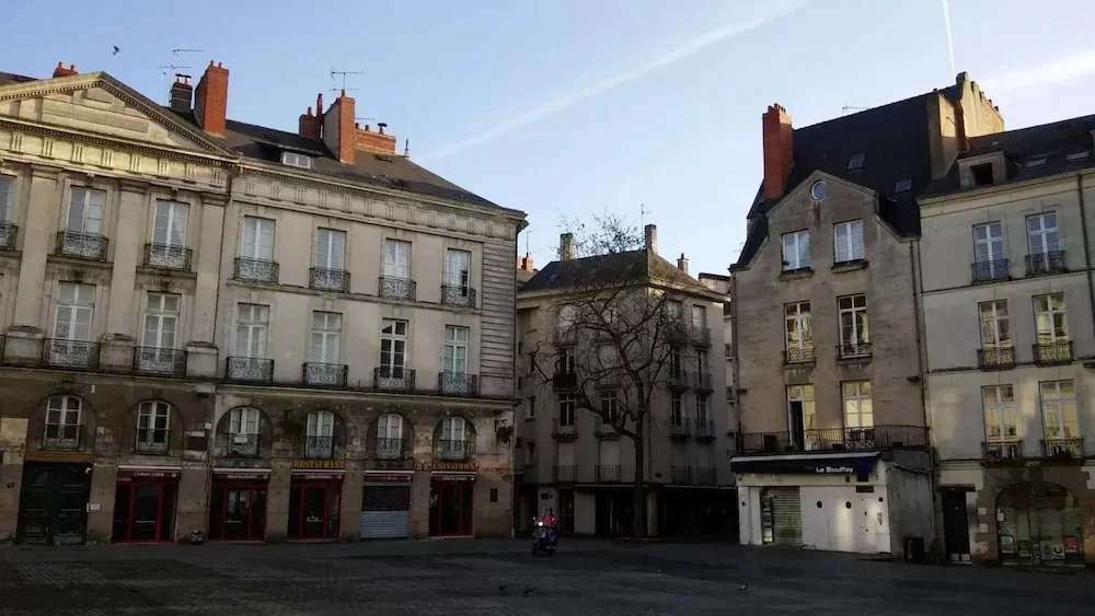 Appart Jardin en Ville