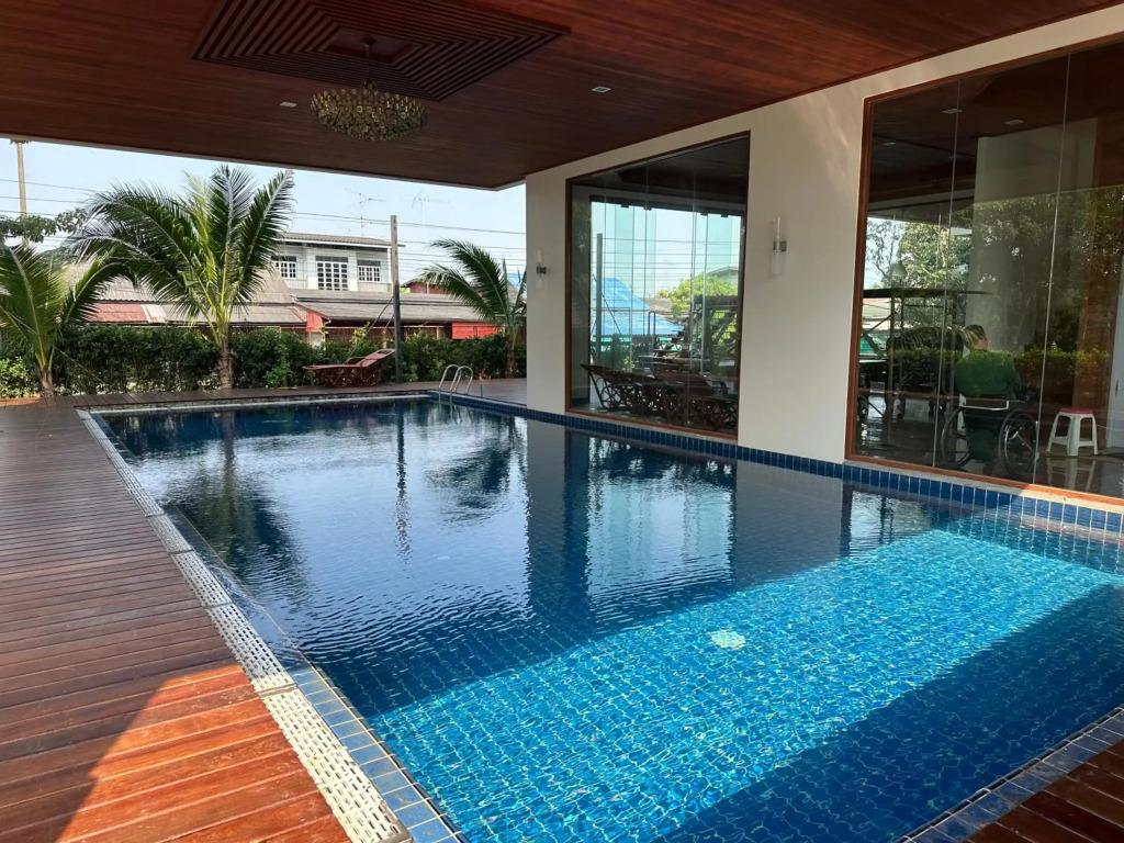 Damnoen Care Resort