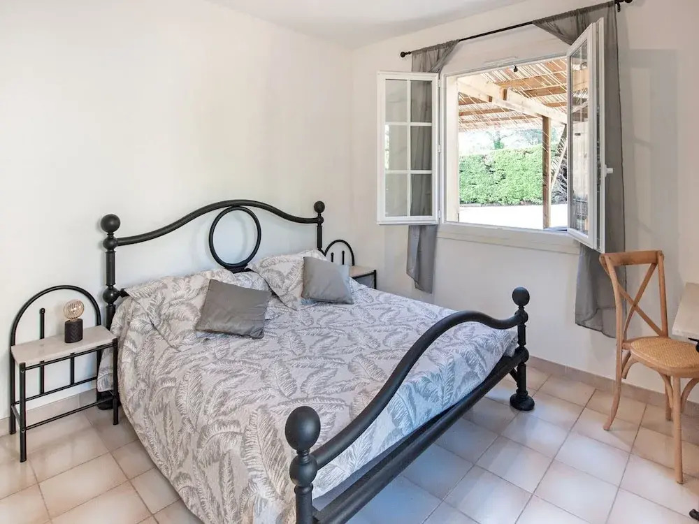 Riviera Hideaway for 2 Guests