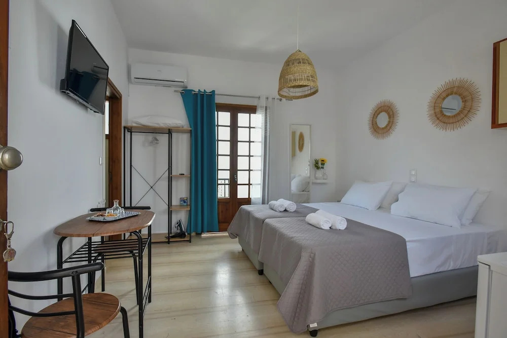 Renia Studios - Pool & Beach in 150m - Agia Pelagia