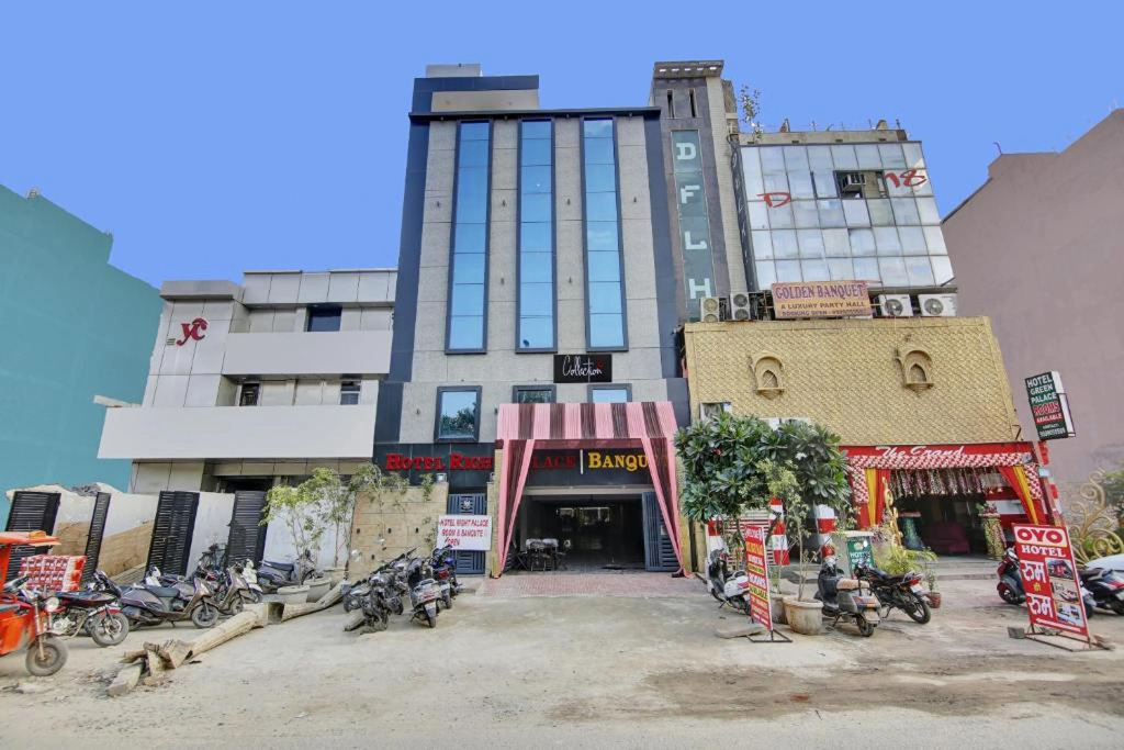 Hotel Right Palace And Banquet